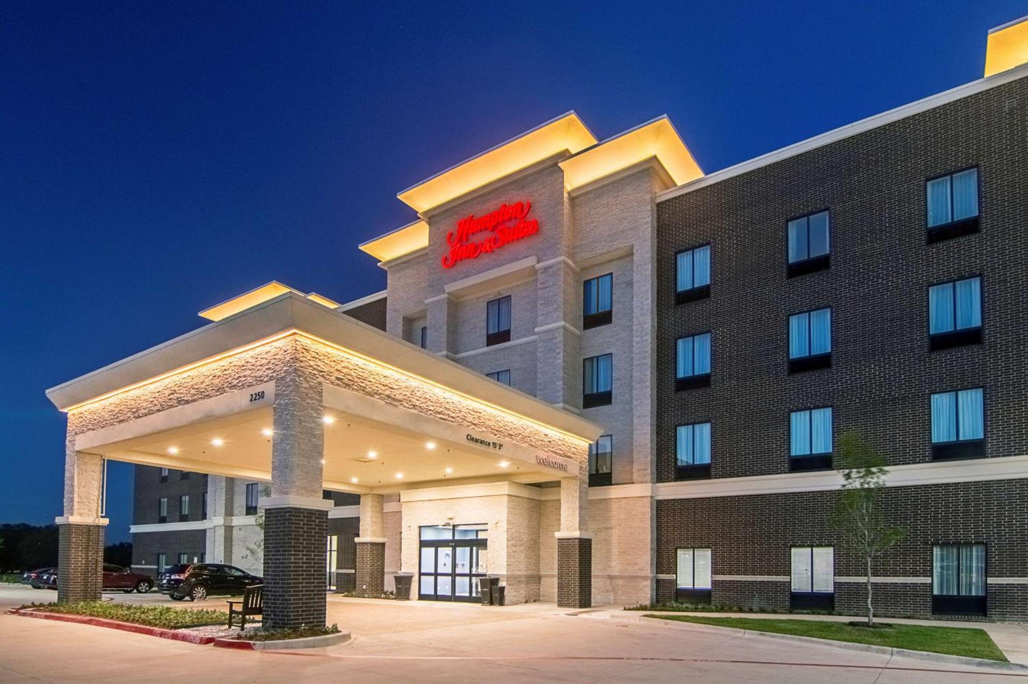 Hampton Inn & Suites-Dallas/ריצרדסון מראה חיצוני תמונה