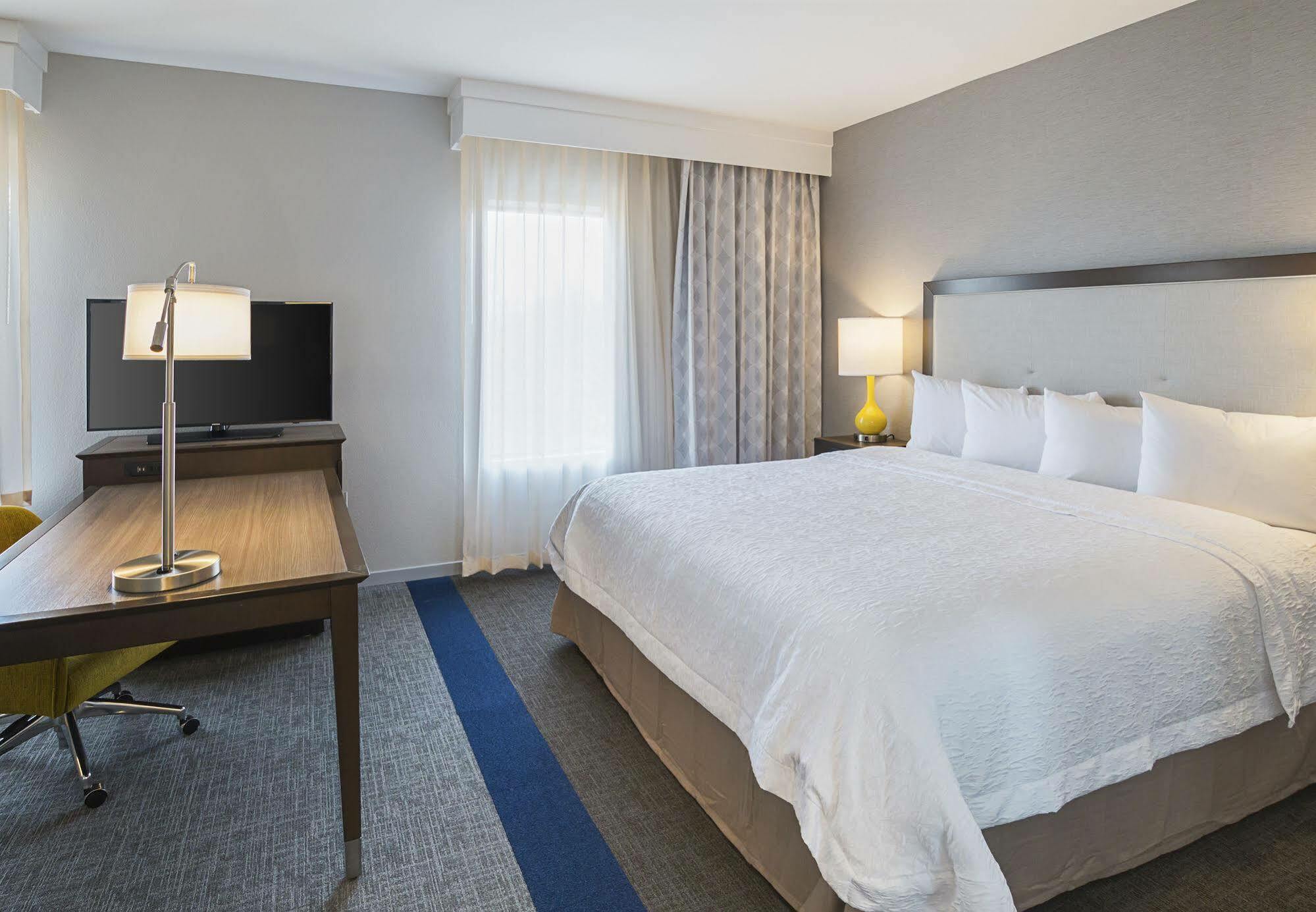 Hampton Inn & Suites-Dallas/ריצרדסון מראה חיצוני תמונה
